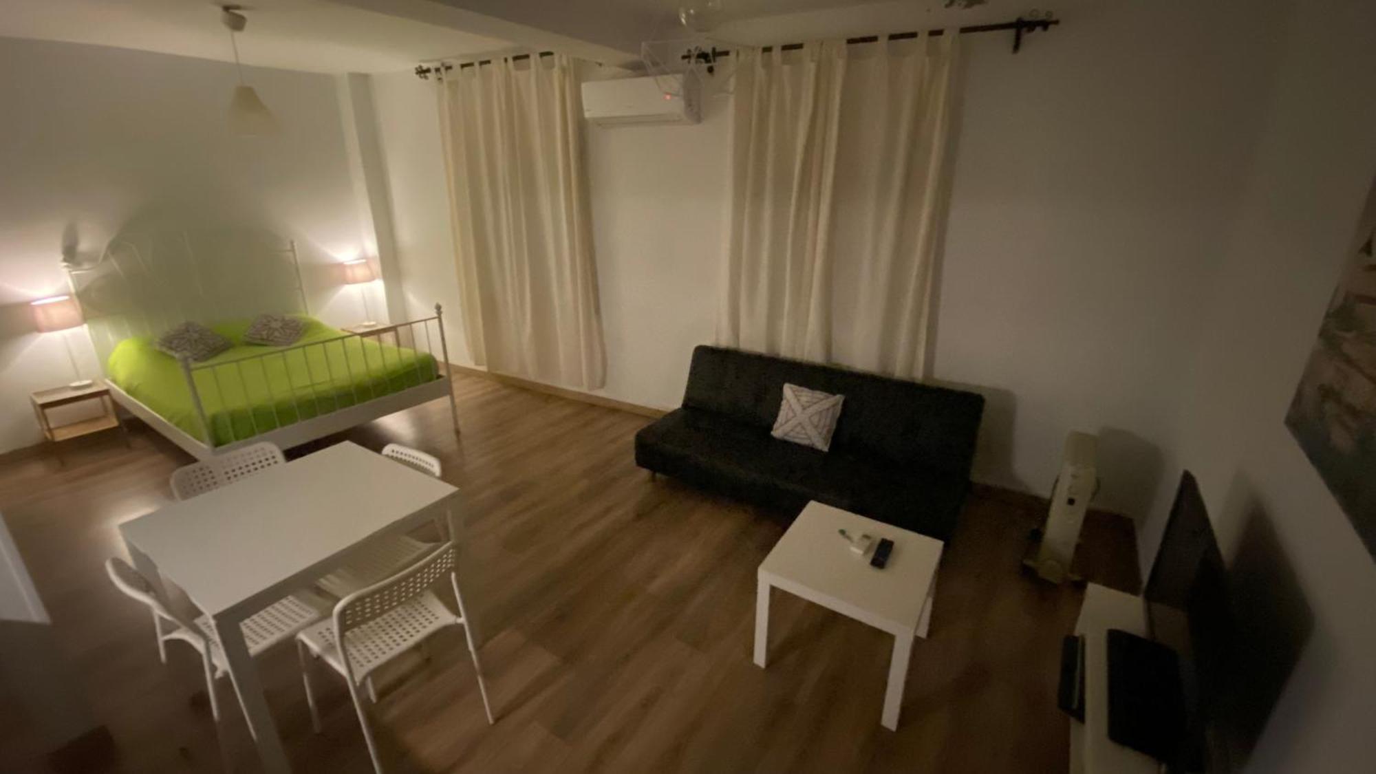 Alojamiento En El Centro De Toledo Apartman Kültér fotó
